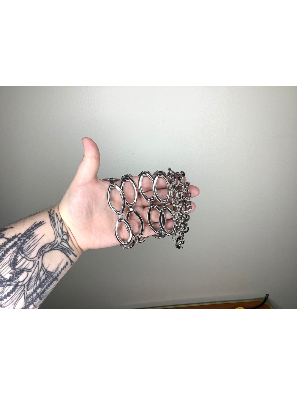 Silver Tone Elongated Oval Chain-Link Women’s Adjustable Belt